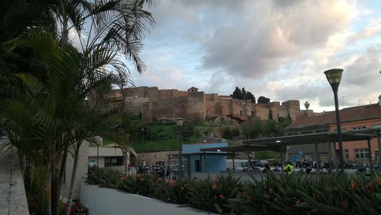 Atico En Centro Historico De Malaga Appartamento Esterno foto